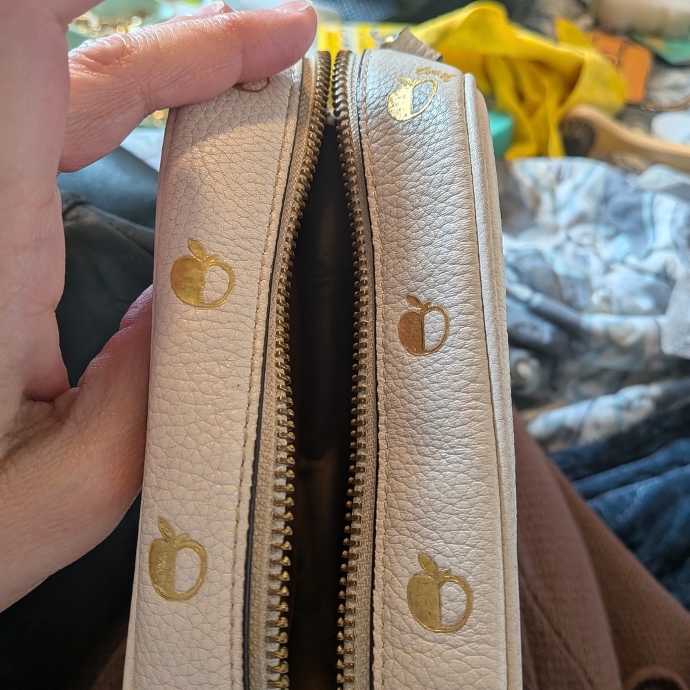 Coach North South Camera Apple Gold & White Crossbody Bag Exclusive - Picture 10 of 11